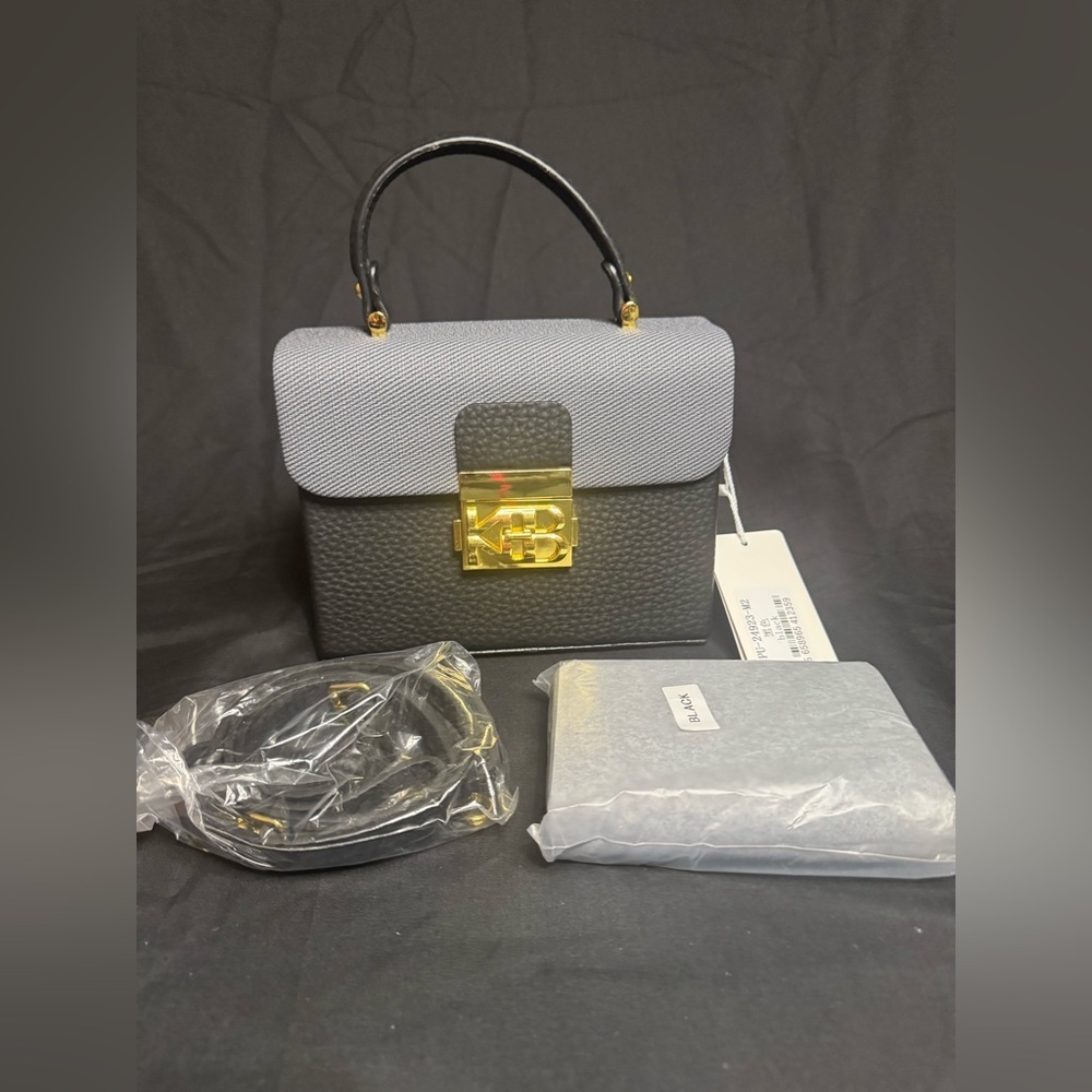 Elegant Gray and Black Handbag